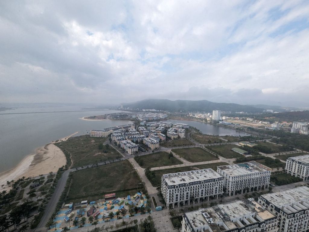 Tag 207, Ha&nbsp;Long