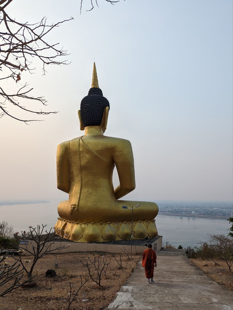 Tag 241, Pakse